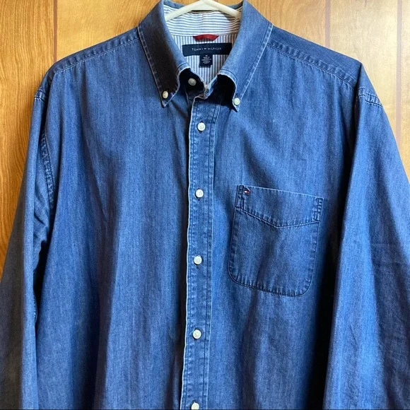 Tommy Hilfiger Denim Button Down Shirt size Men’s Medium 100% Cotton - Picture 3 of 8